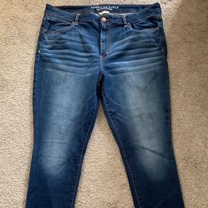 American eagle size 18 medium wash jeggings